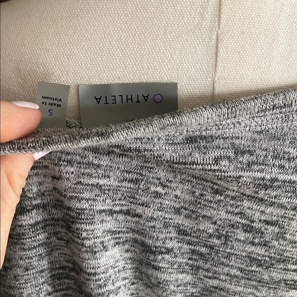Athleta Warmer Bias Top Gray Long Sleeve Knit Top Small - Picture 8 of 9